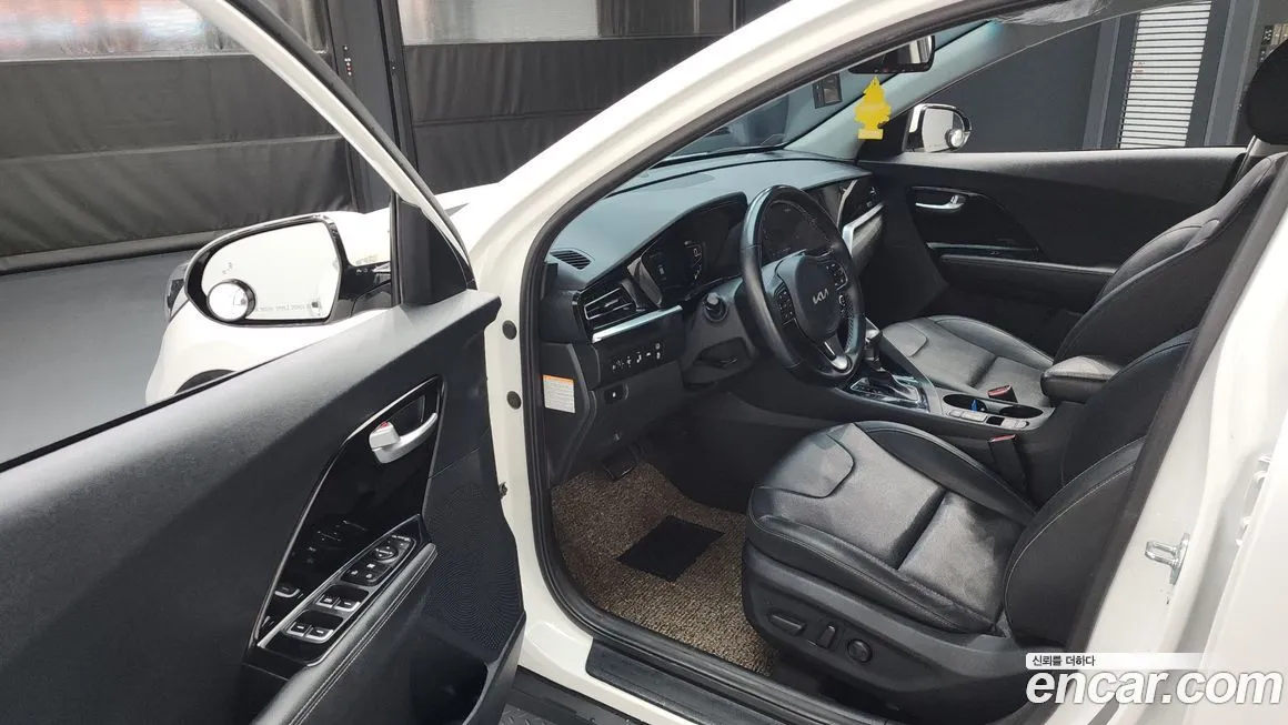 Kia Niro — фото 10
