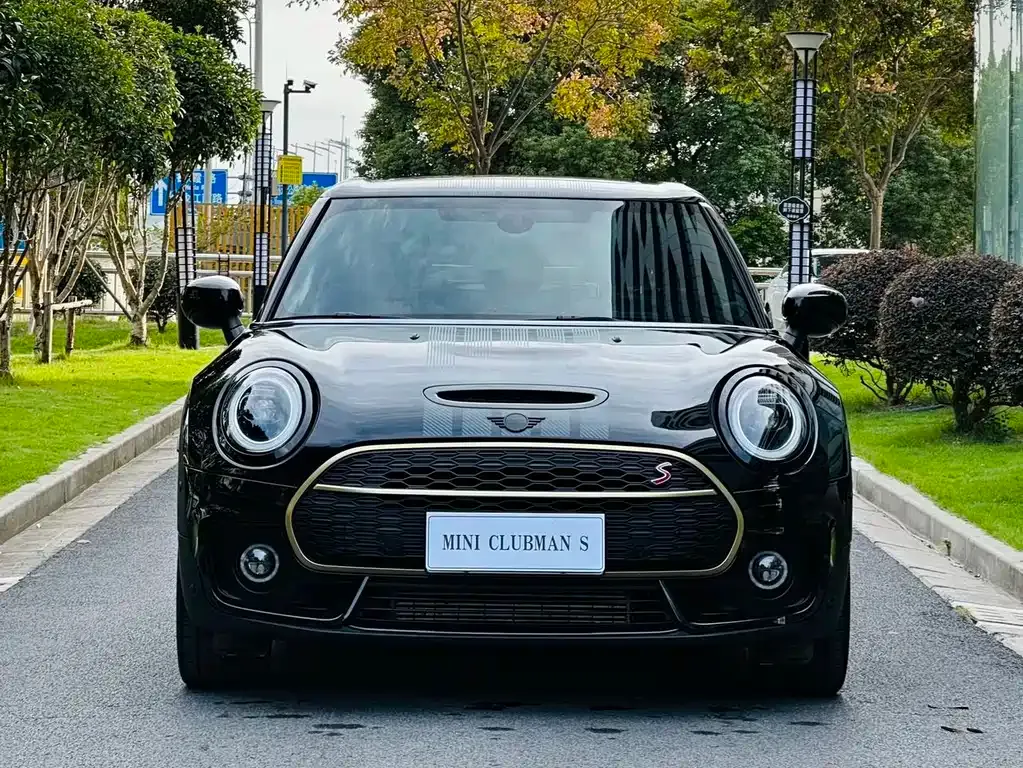 MINI Clubman — фото 2