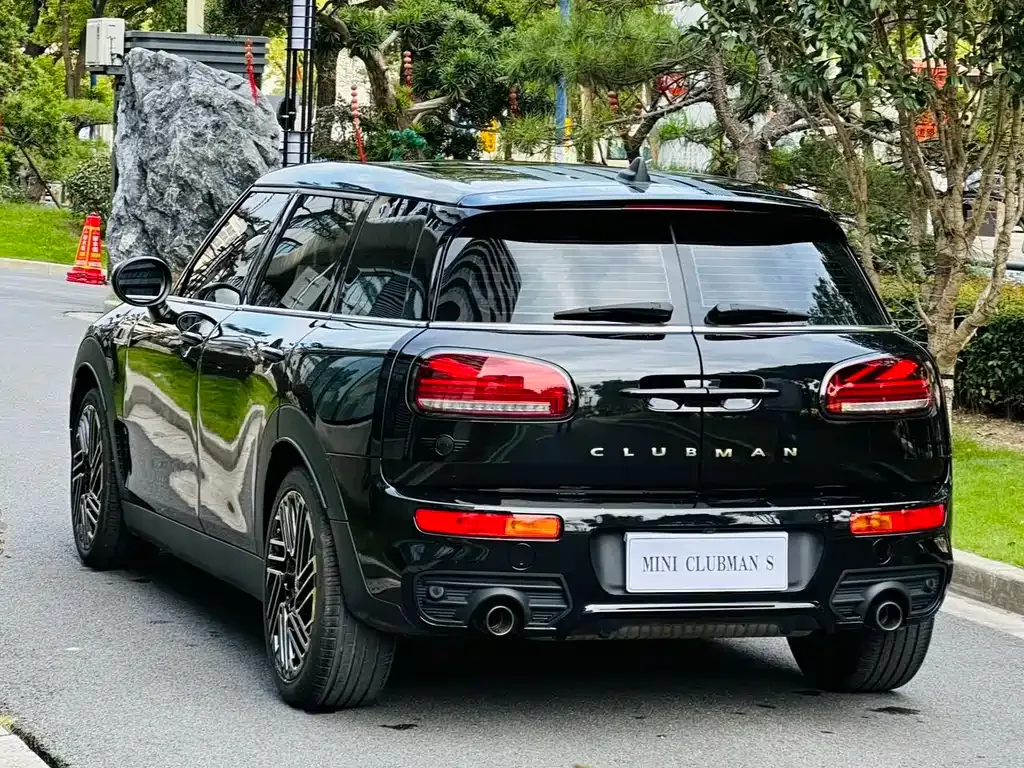 MINI Clubman — фото 4