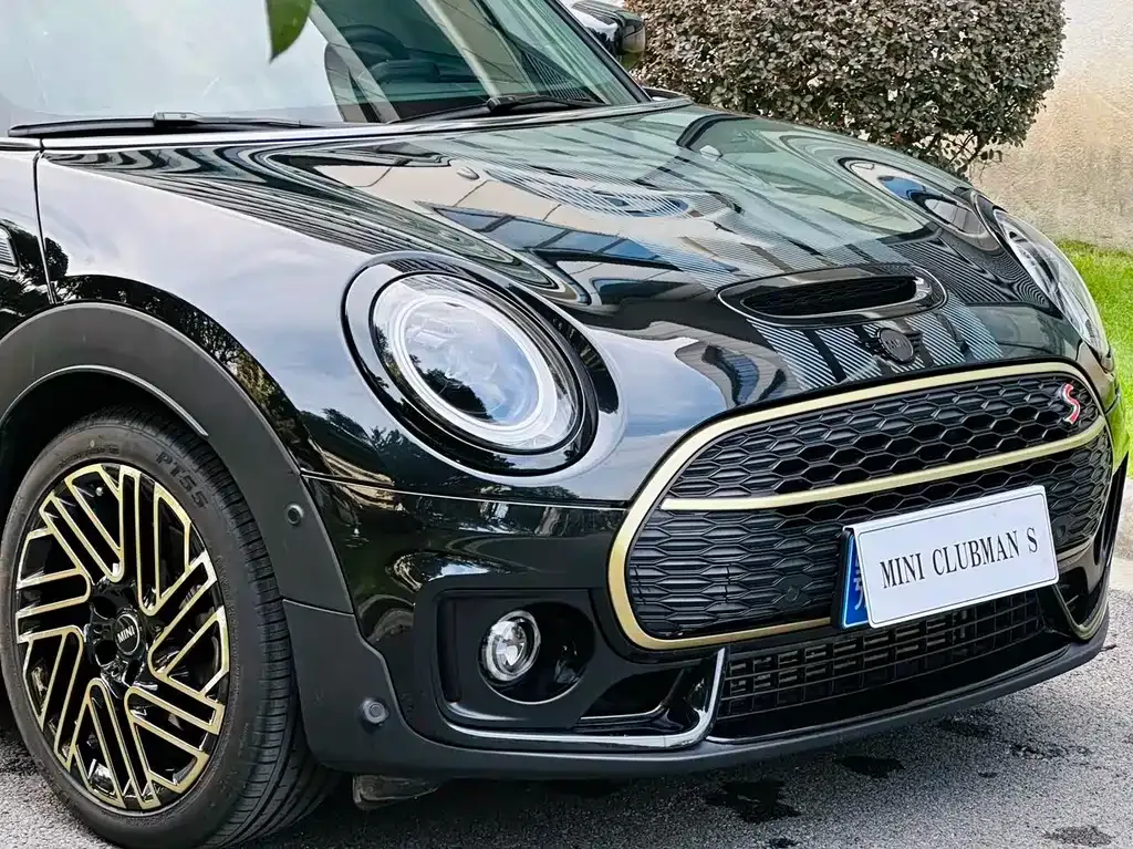 MINI Clubman — фото 7