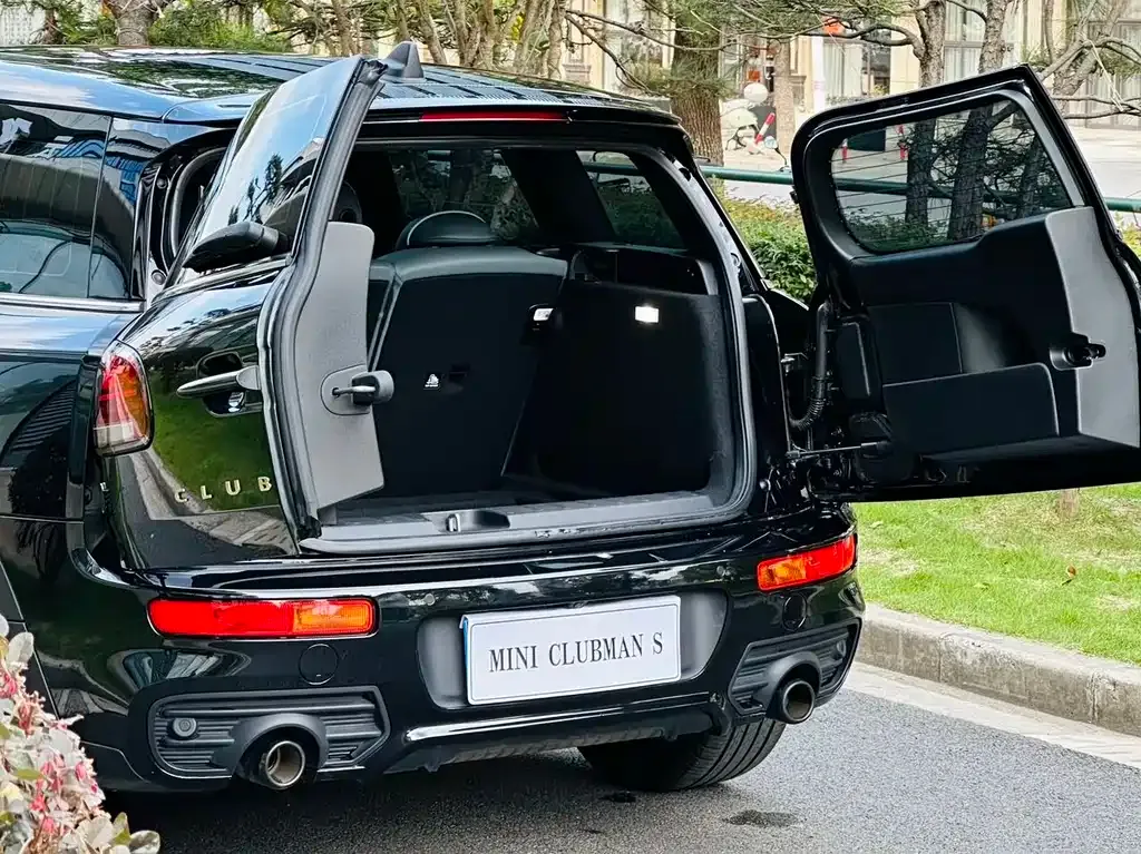 MINI Clubman — фото 9