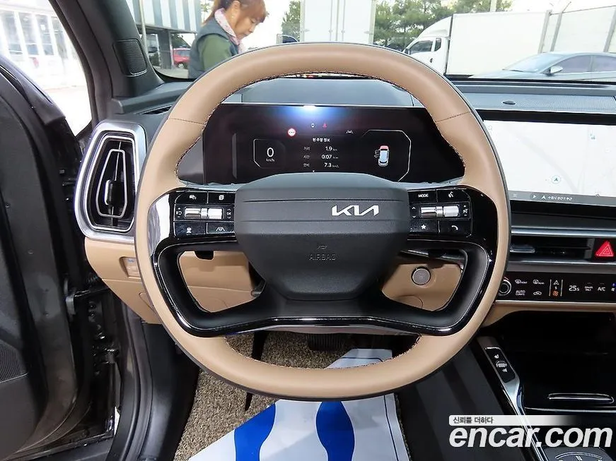 Kia Sorento — фото 8