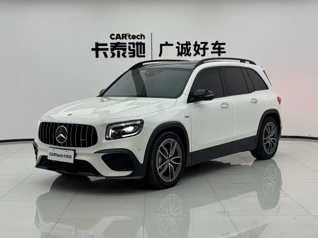 Mercedes-Benz GLB AMG — фото 1