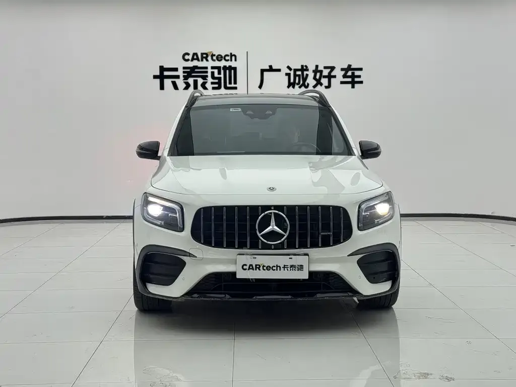 Mercedes-Benz GLB AMG — фото 2