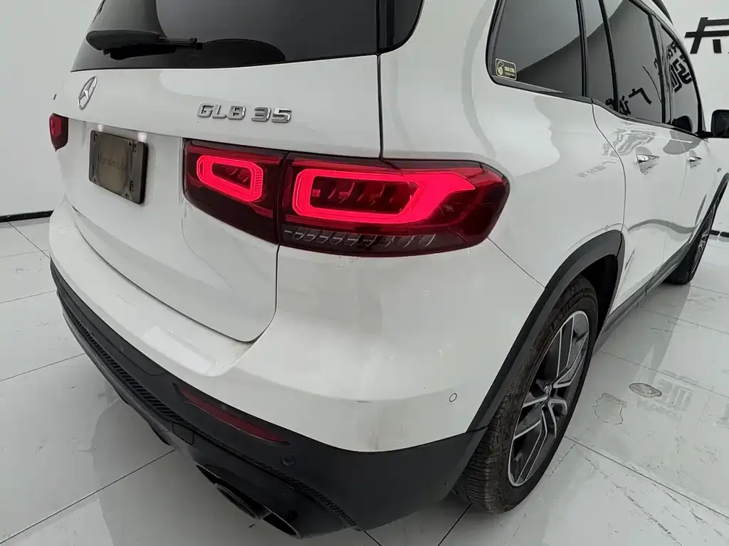 Mercedes-Benz GLB AMG — фото 7
