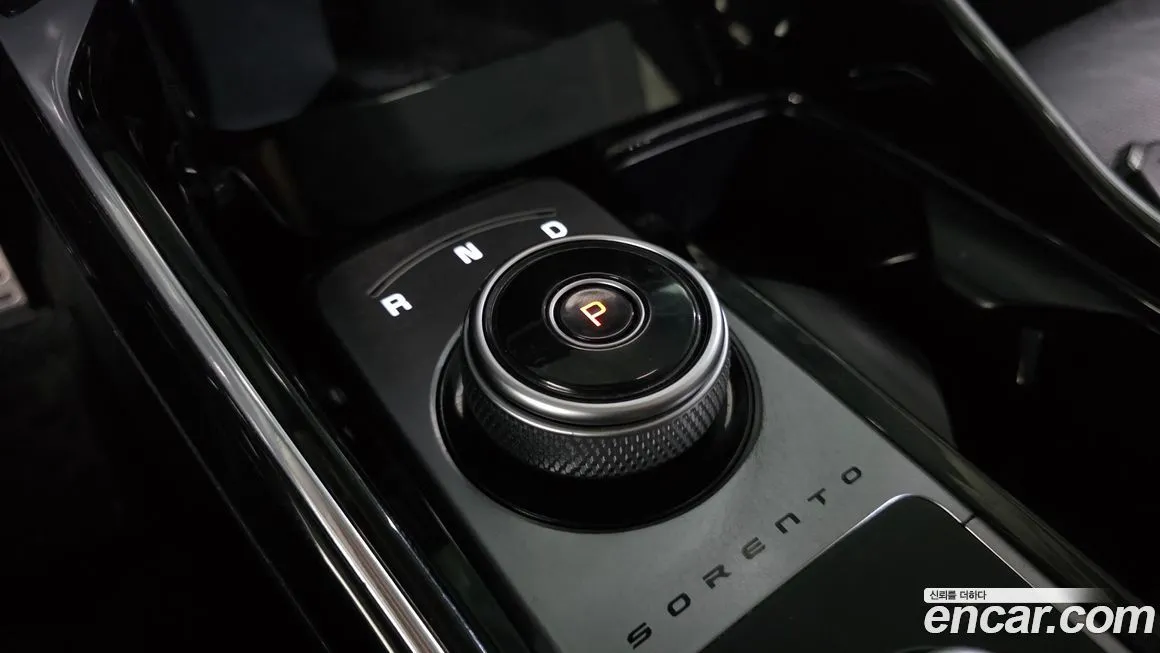 Kia Sorento — фото 9