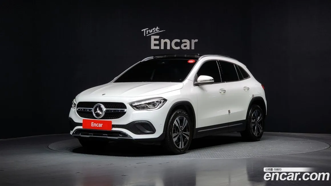 Mercedes-Benz GLA-Class — фото 1