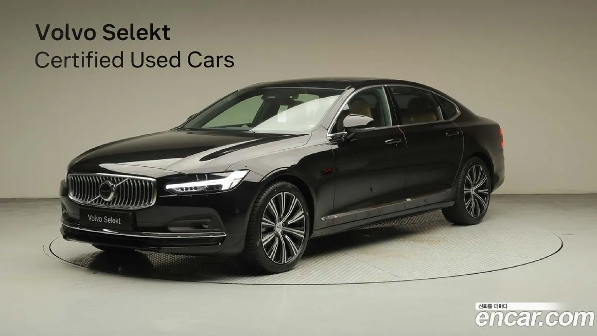 Volvo S90 — фото 1