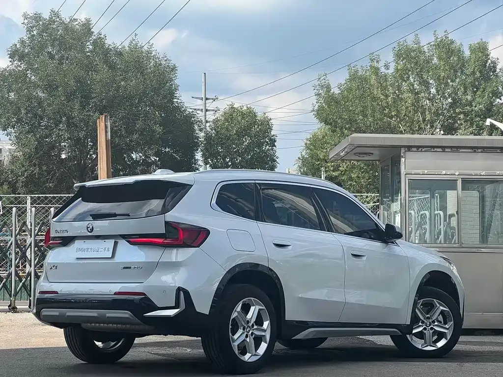 BMW X1 — фото 3