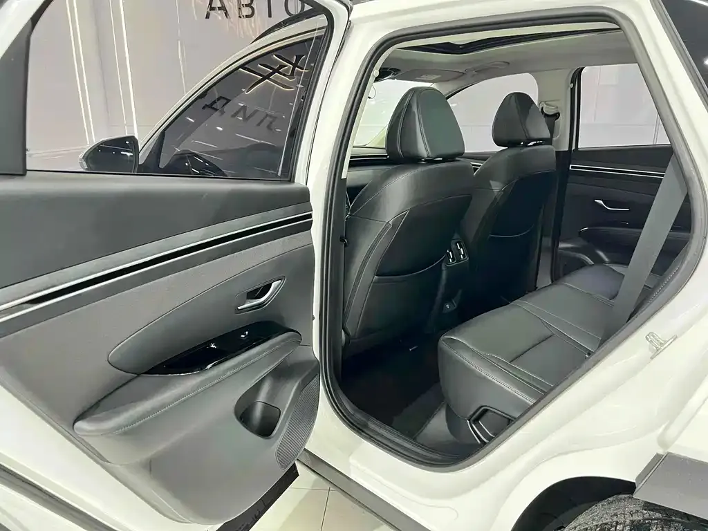 Hyundai Tucson — фото 8