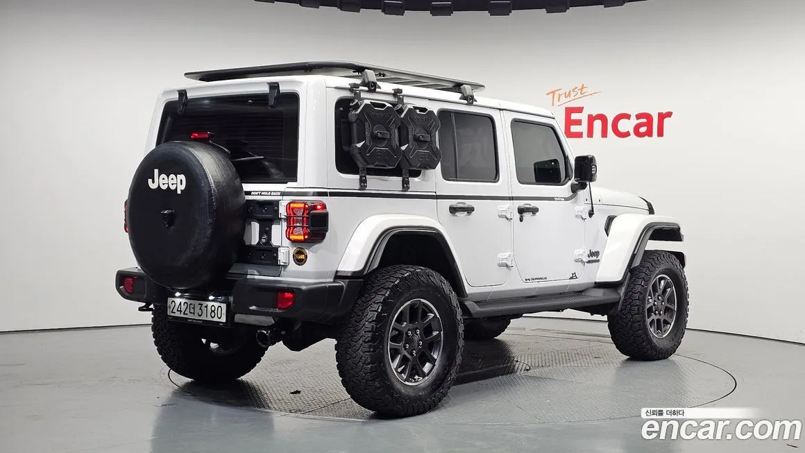 Jeep Wrangler — фото 2