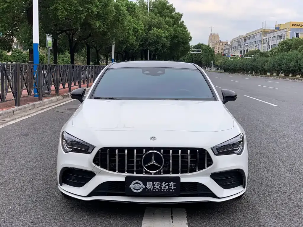 Mercedes-Benz CLA AMG — фото 1