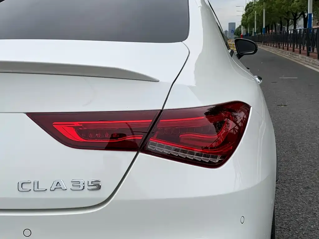 Mercedes-Benz CLA AMG — фото 9