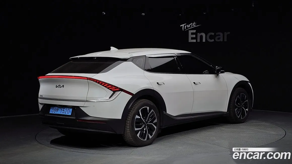 Kia EV6 — фото 2