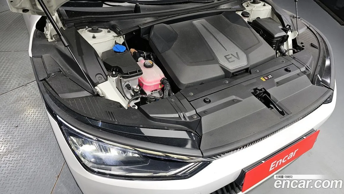 Kia EV6 — фото 6