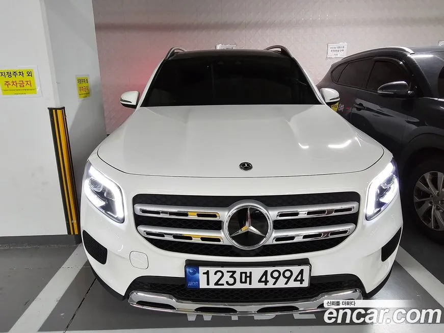 Mercedes-Benz GLB-Class — фото 1
