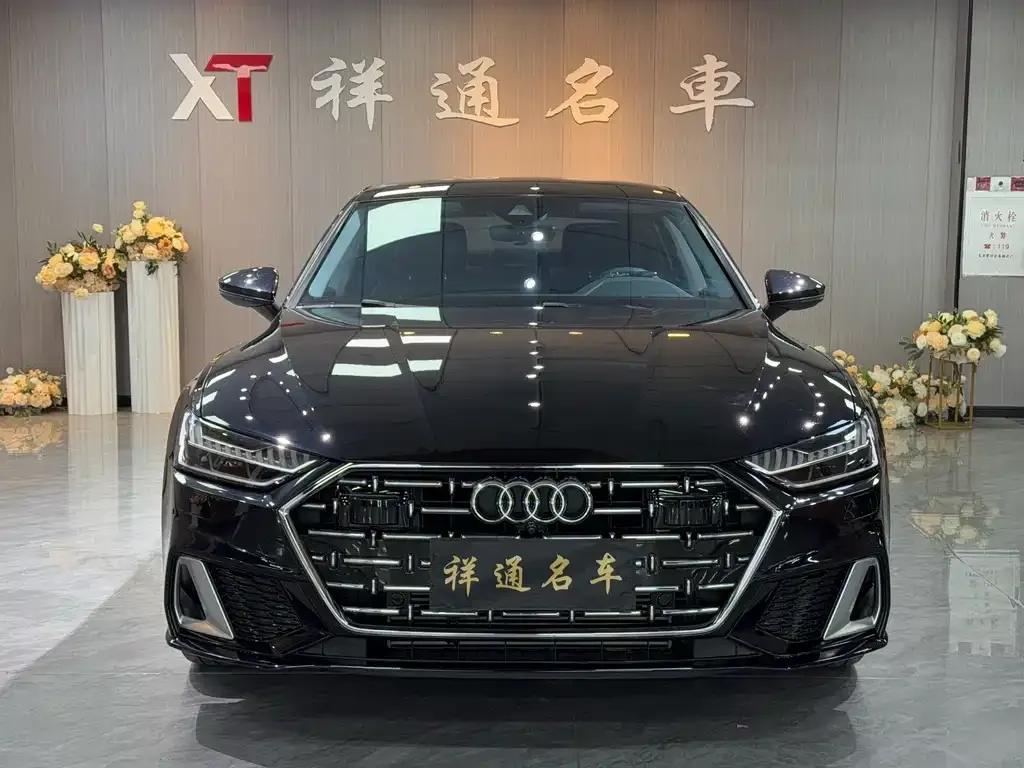 Audi A7L — фото 2