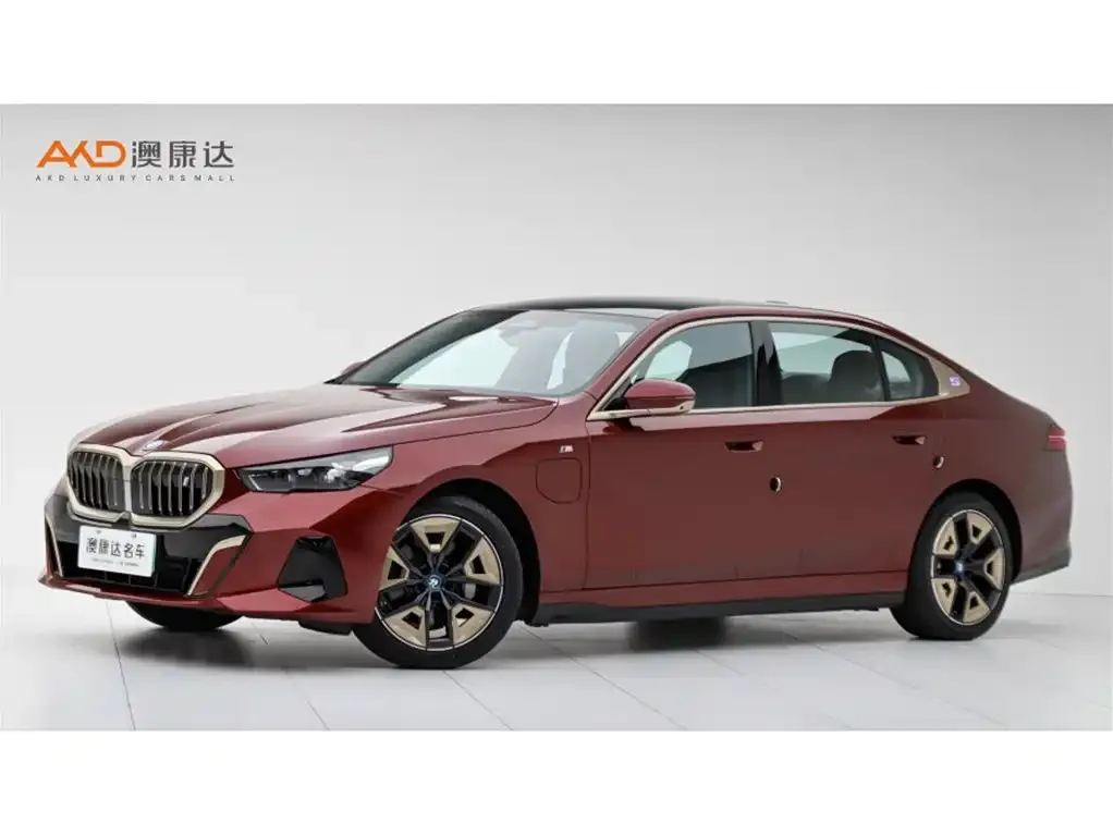 BMW i5 — фото 1