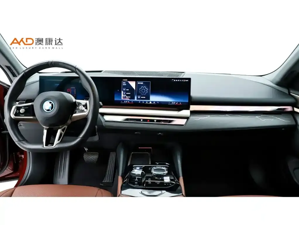 BMW i5 — фото 5