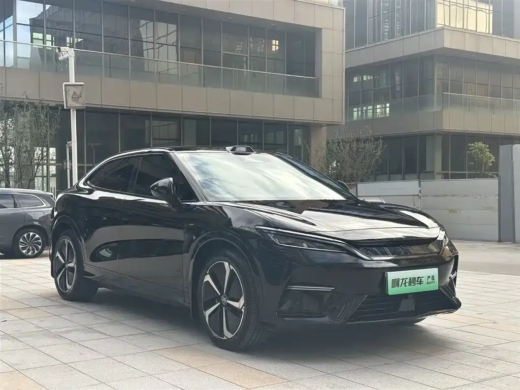 BYD L EV — фото 2