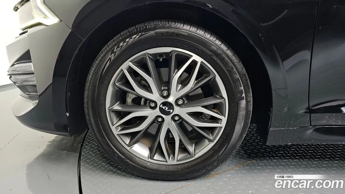 Kia K5 — фото 5