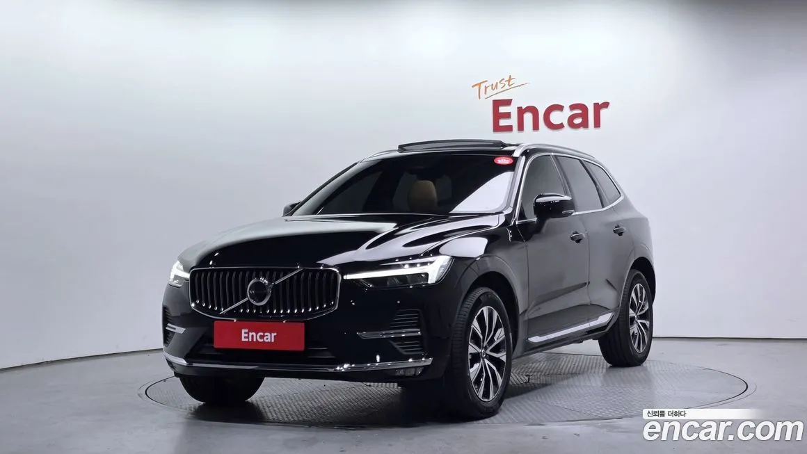 Volvo XC60 — фото 1