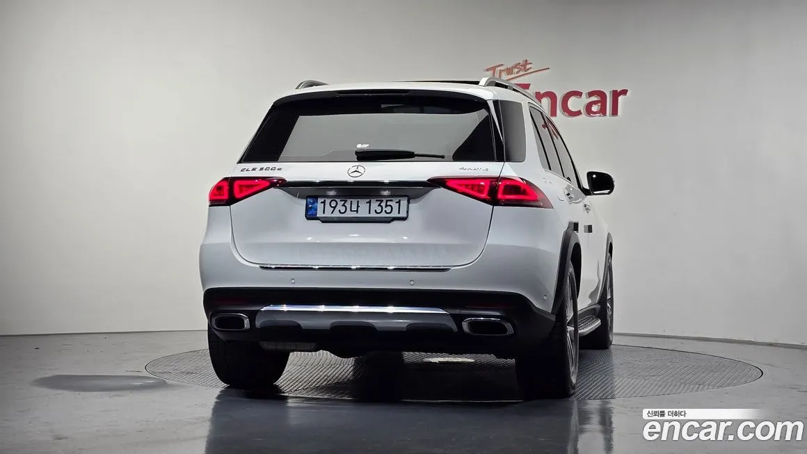 Mercedes-Benz GLE-Class — фото 4