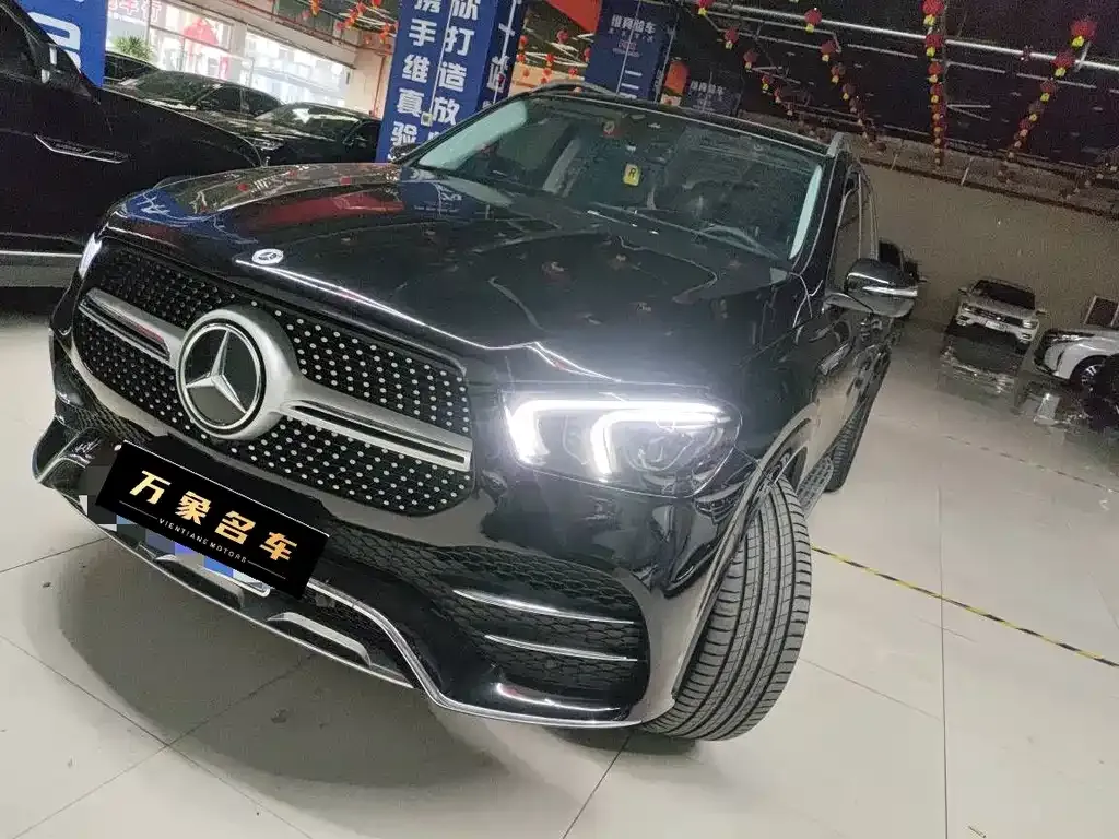 Mercedes-Benz GLE — фото 1