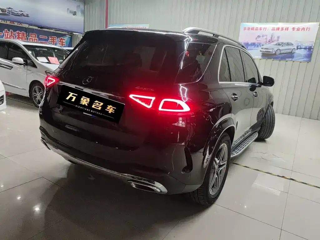 Mercedes-Benz GLE — фото 7