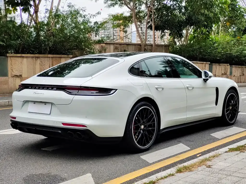 Porsche Panamera — фото 4