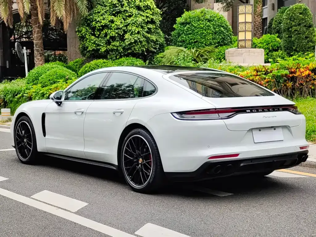 Porsche Panamera — фото 6