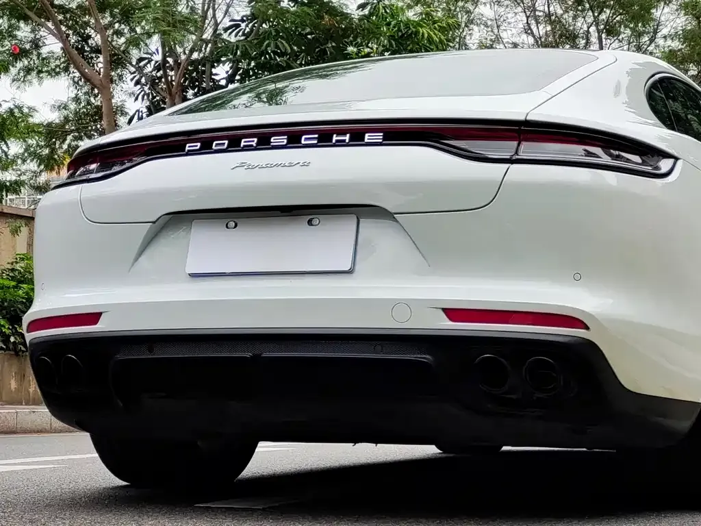 Porsche Panamera — фото 9