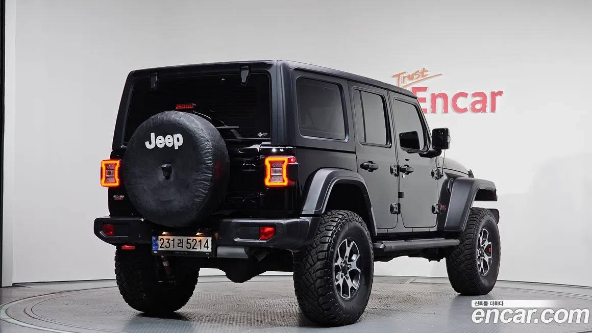 Jeep Wrangler — фото 2