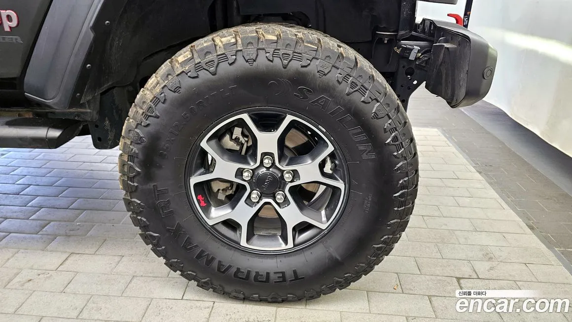 Jeep Wrangler — фото 5