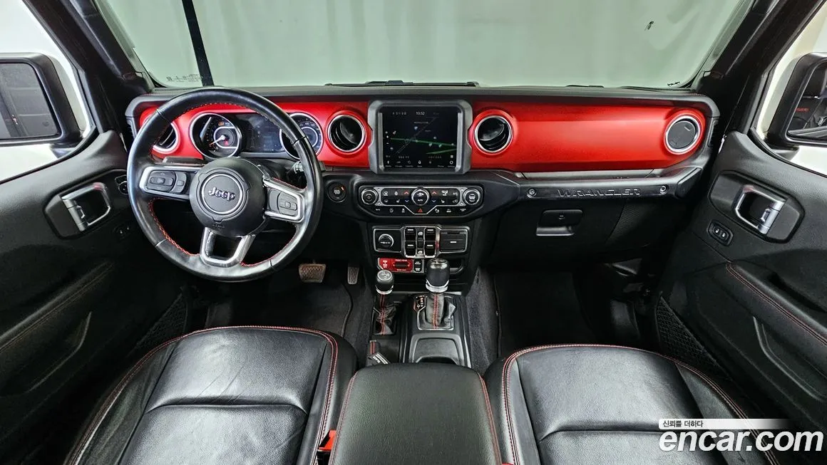 Jeep Wrangler — фото 7