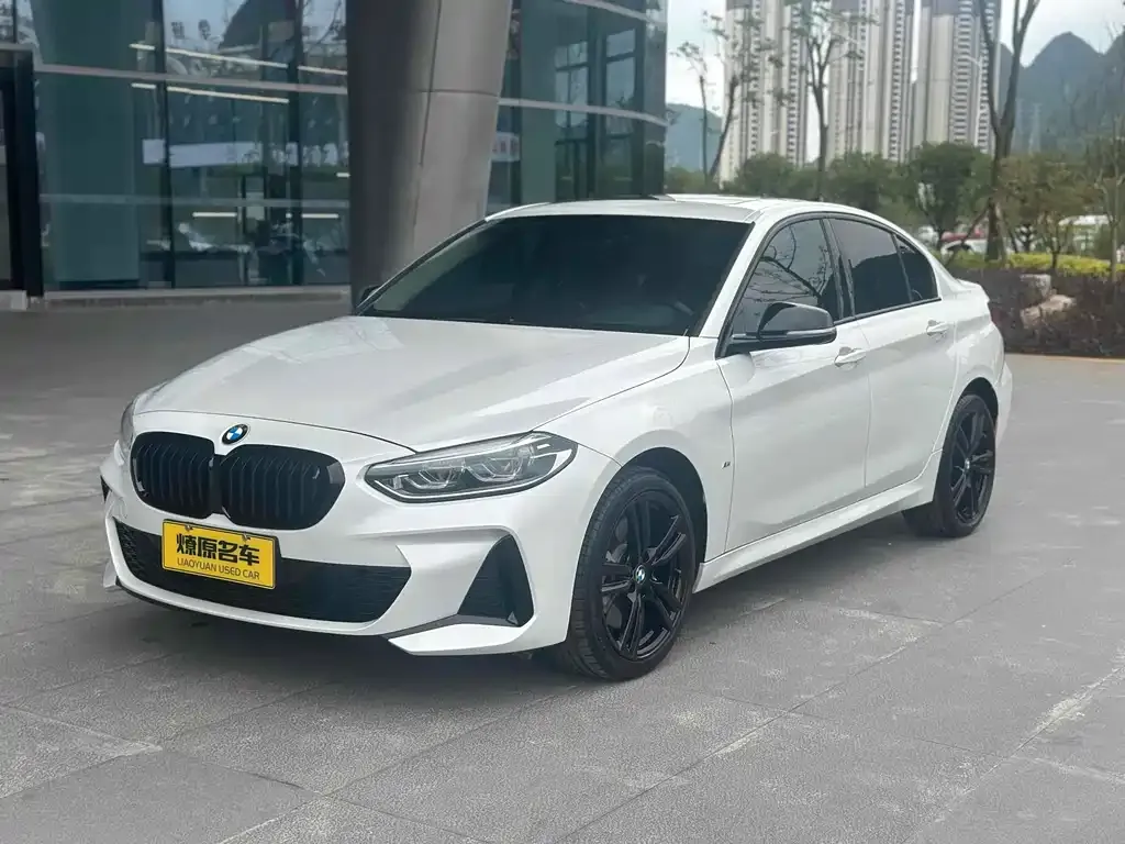 BMW 1 Series — фото 1