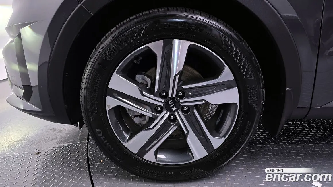 Kia Sorento — фото 5