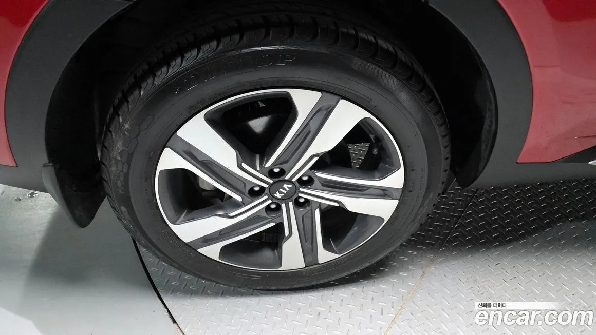 Kia Sorento — фото 5