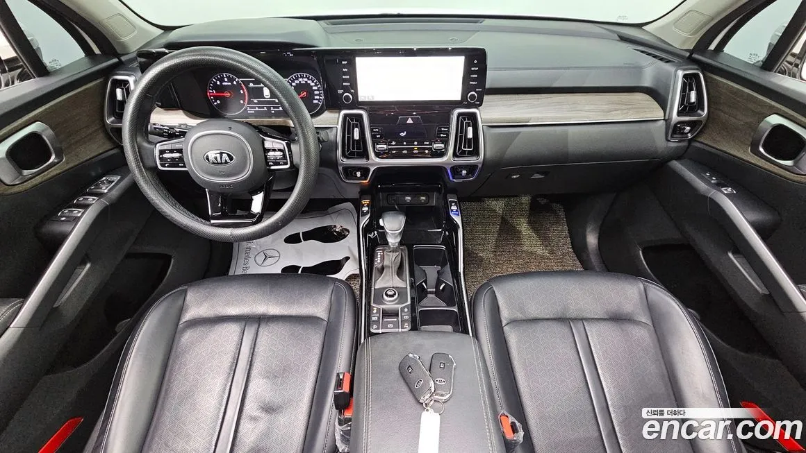 Kia Sorento — фото 7