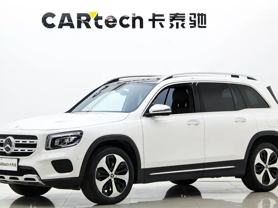 Mercedes-Benz GLB — фото 1