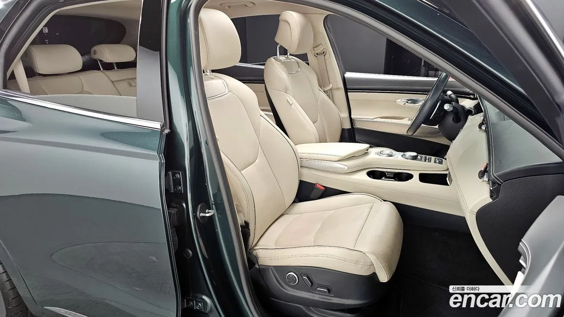 Genesis GV70 — фото 10