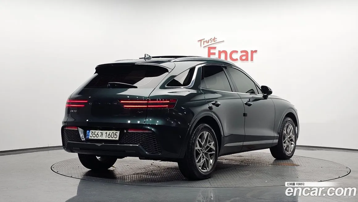 Genesis GV70 — фото 2