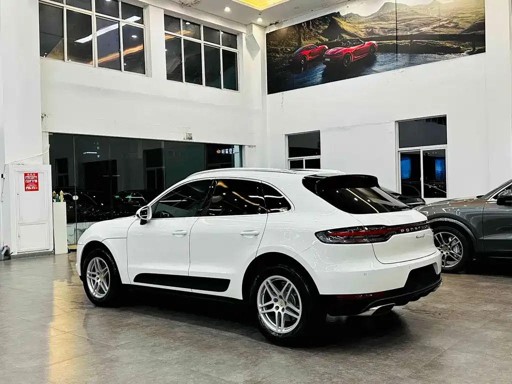 Porsche Macan — фото 3