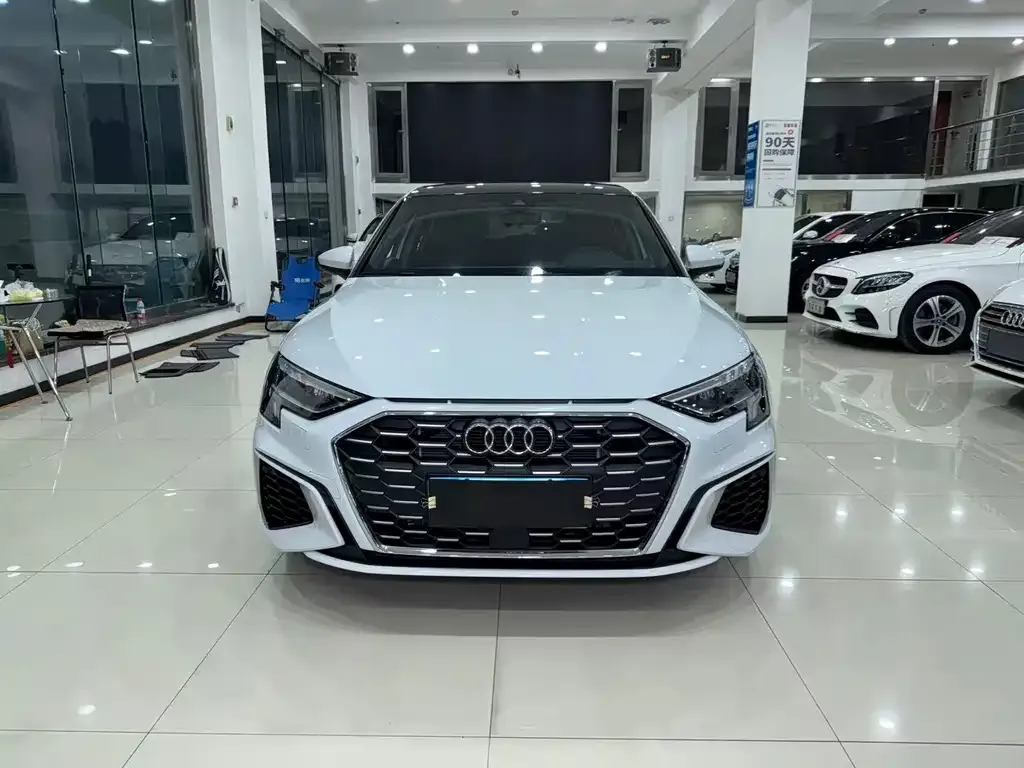 Audi A3 — фото 2