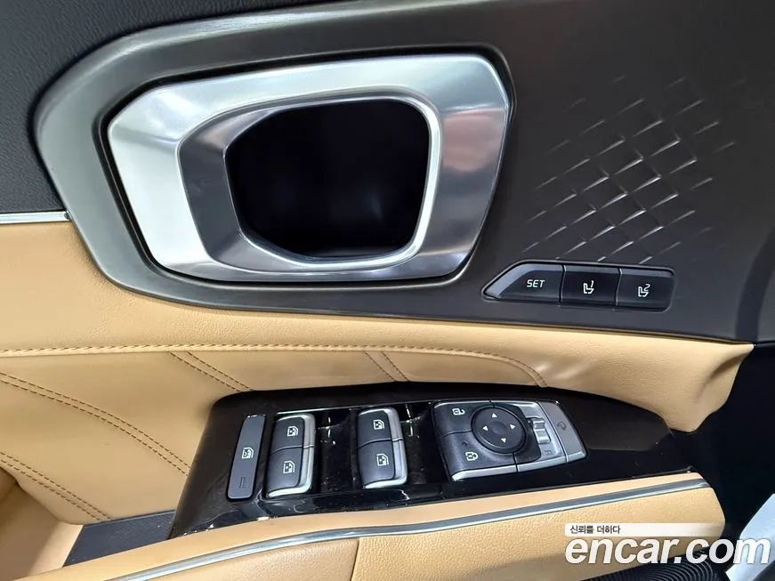 Kia Sorento — фото 8