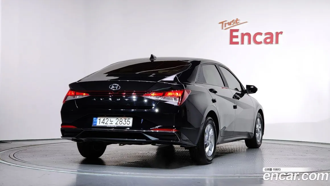 Hyundai AVANTE — фото 2