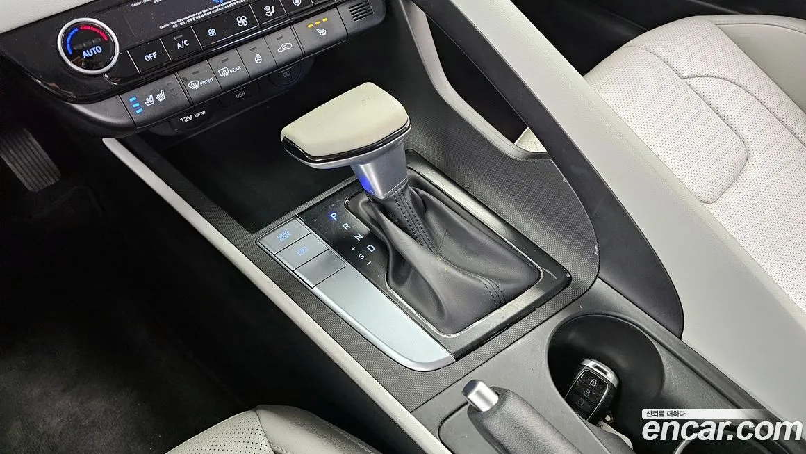 Hyundai AVANTE — фото 9