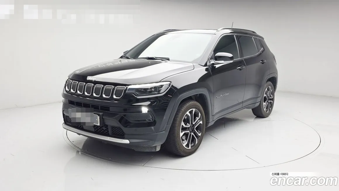 Jeep Compass — фото 1