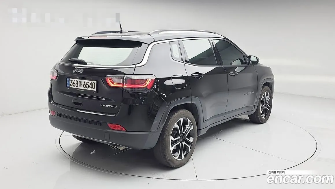 Jeep Compass — фото 2
