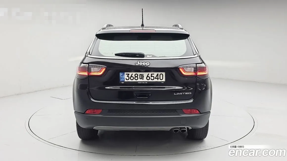 Jeep Compass — фото 4